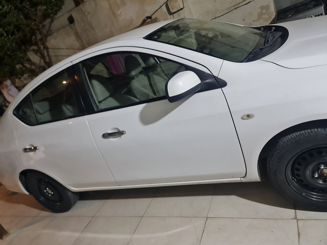 السلا م عليكم نيسان صني هندي بليته زركه موديل 22 مكفوله ماشيه 54 السعر 118 مكاني البصره القبله ***********
