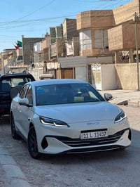للبيع سيل 6   موديل 2025 رقم بغداد بسمي تحويل مباشر. مكفوله كفاله عامه...