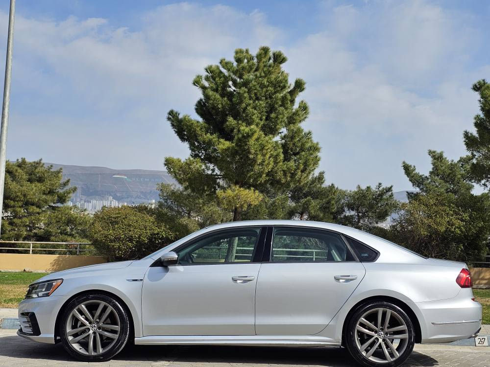 پاسات  ئاڕ لاین

مۆدێل ..   2018
 ***********

مواسەفات  ئەمریکی 
فول مواسەفات 
تەنها سڵایت نیە
کوشن جلد کوشن کارەبا
راداری پێش  و دواو لاتەنیشت 
شاشە کامێرا  
کوشن هیتەر 
ویل ١٩ 
گێڕی سەر سوکان
تایە  تازە  گێڕ و مەکینەو تەبرید بەشەرت 
سە نەوی فەحس و رەقەم تازەیە تا 2030
سەیارەکە  بەناوی خۆمەوە

سعری  143 گەڵا و  معامەلەیەکی کەم السليمانية, العراق
