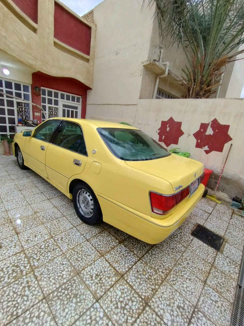 السلام عليكم ملكه كصتين تخم تاير جديد ستوني شاده حداديه مكينه كير جدد السياره احله من الصوره ديفور الجبير شاصي 75  عنوان السياره نجف وكاله ثاني يوم سعر السياره 50 وبيهه مجال عليهه غرامات ينزلن من الحساب الرقم ***********
