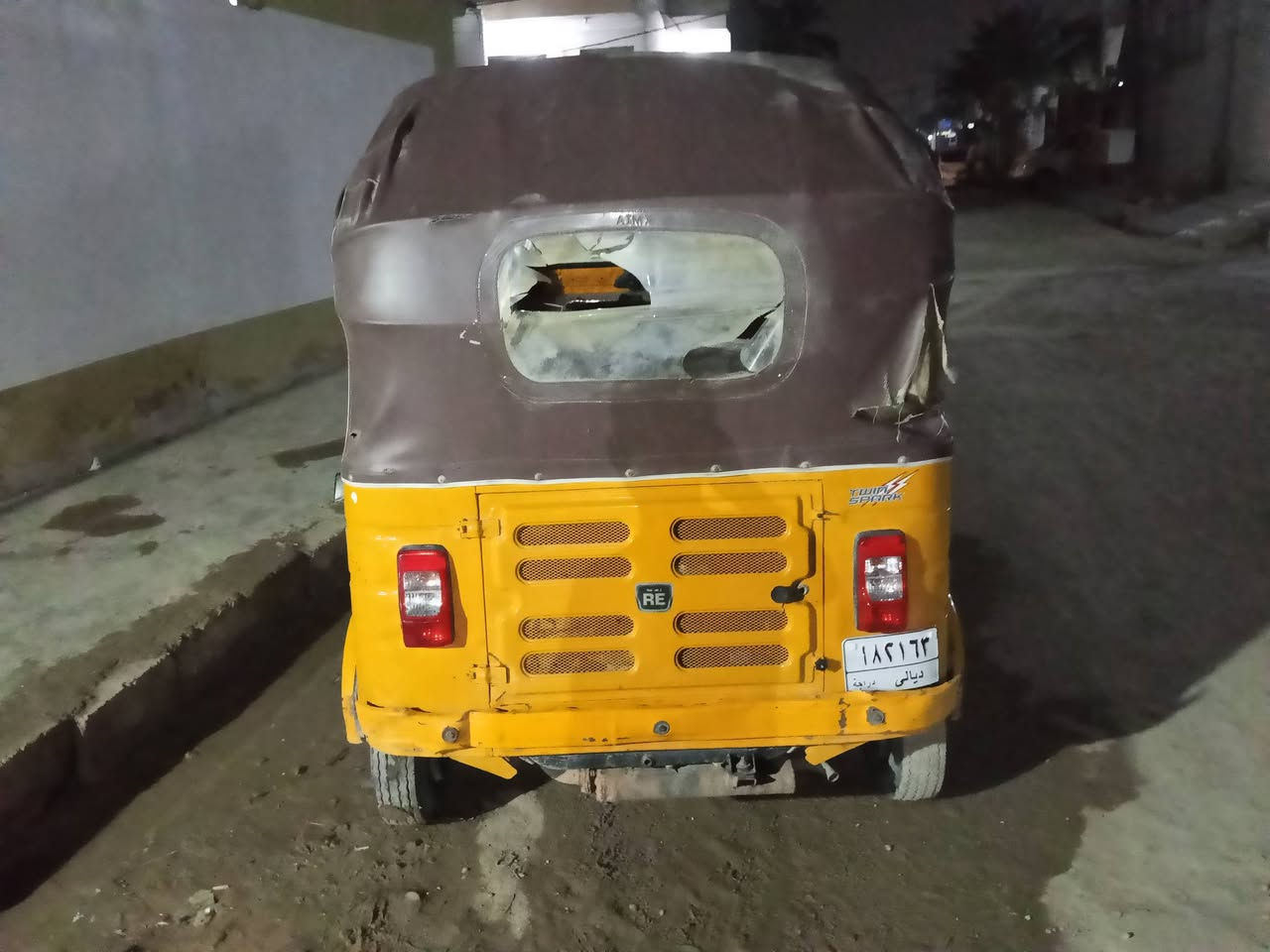 السلام عليكم تكتك موديل 20 ..المحرك والاكسل انطيكم بيهن ضمان سنه لأن المحرك تجفيت قبل 3 اشهر والاكسل تجفيت قبل أسبوع بك لايك جديد شركة يعني كهربائيات كامله... والصليب جديد.. ...***********
