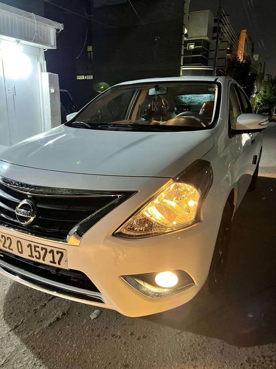 سلام عليكم نيسان سني موديل 2025 كفالة عامة ماشية 9000 كيلو
شاشة كامرة حساسات 4 جام كهرباء قطعتين تبريد دوشمة كشنات وارضية رقم اربيل تريد تحويل او وكالة السيارة جاهزة من كلشي 
السعر 130 وبيها مجال بسيط 
مكان السيارة بغداد/الجكوك
للأستفسار / ***********
