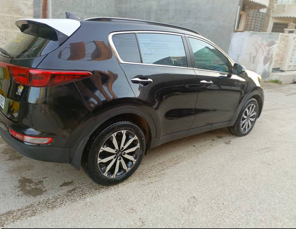 سبورتج موديل 2019 رقم بغداد جديد دولي سنوية لنهاية 2030 سيارة جديدة بمعنى الكلمة ماشية 86 مكينة بلادية  فول مواصفات ويل كب 18 بلاجكتور لد فتحة بنرامة اربع بصمات كامرة دوراة شاشة كبيرة صندوق كهربائي كشنات كهربائية تدفئة كشن وتبريد كشن تدفئة استيرن  مري شفط وإشارات بالمري رادار تحديد مسار نقطة عمياء ثلاث أنظمة قيادة أرضية جلد تبريد خلفي امامي يعني واحد على واحد حادث جامرلوغ امامي بدون دواخل السونار  مرفق بالصور السعر 148 مكان السيارة بعقوبة للاستفسار الاتصال *********** بعقوبة, ديالى
