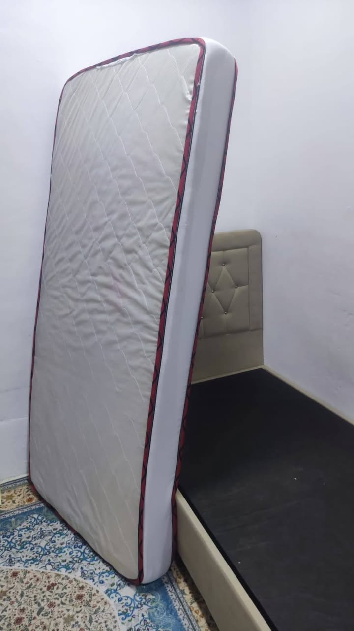 غرفة نوم نفرين ٦٠٠ الف أريده والتخم هم ٦٠٠ الف والسرير نفر عدد٢ مع الدوشك  ٣٠٠ الف كنتور  بابين عدد ٢ الواحد أريده ١٥٠ ألف الاستفسار اكثر خاص موصل, نينوى


**إذا كنت صاحب هذا الإعلان وتريد حذفه لأي سبب، رجاءا أرسل رسالة إلى الدعم الفني**