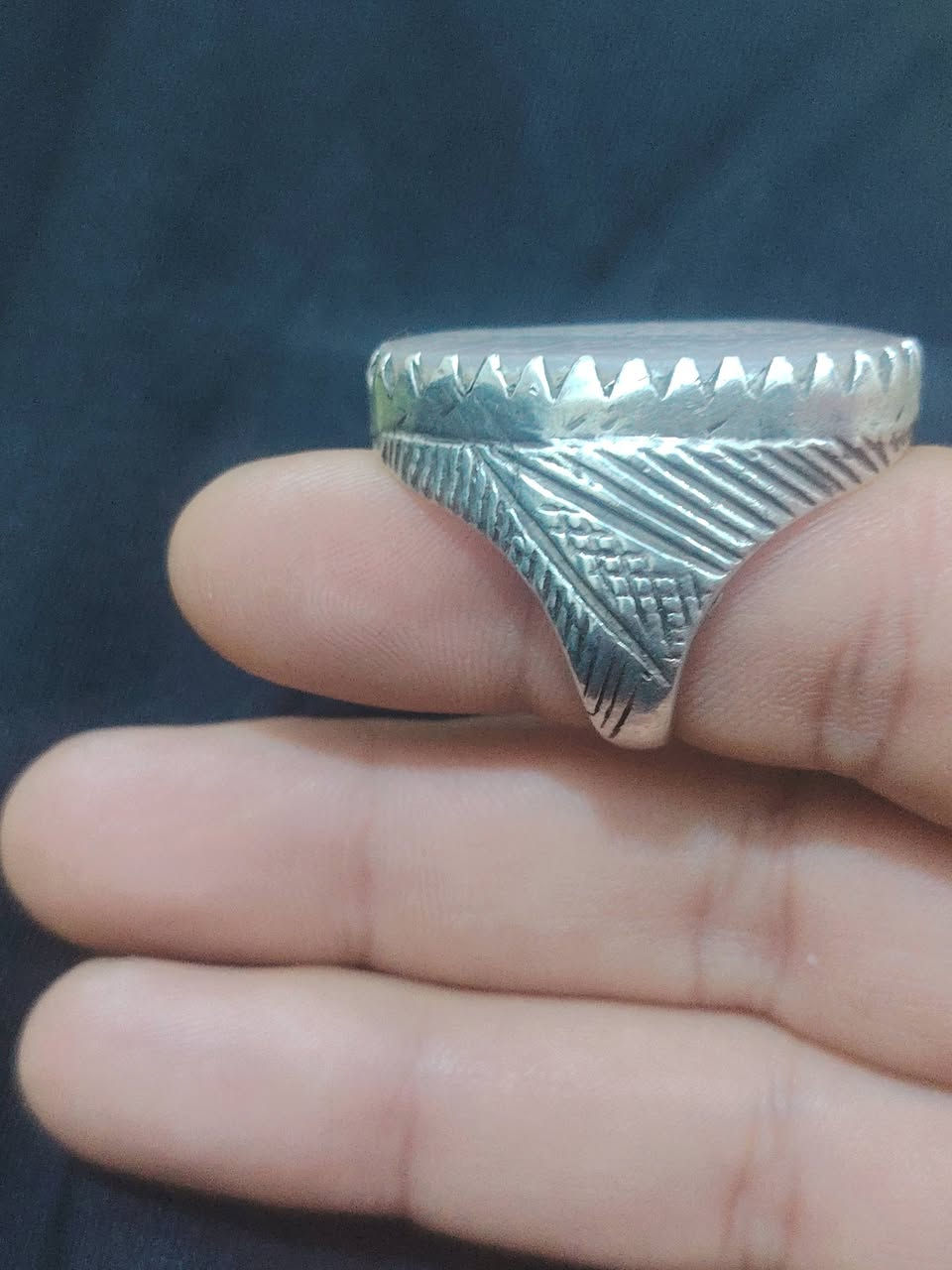 خواتم فضه صياغه ثقيله للبيع الشراي يجي وات ساب ***********
