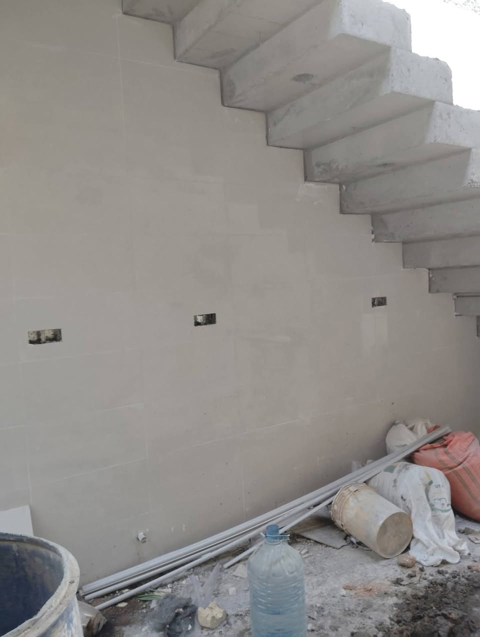 كادر لتطبيك جميع اعمال السيراميك والبورسلين جدران ارضيات دراج شغل نظيف وسعر مناسب ***********
