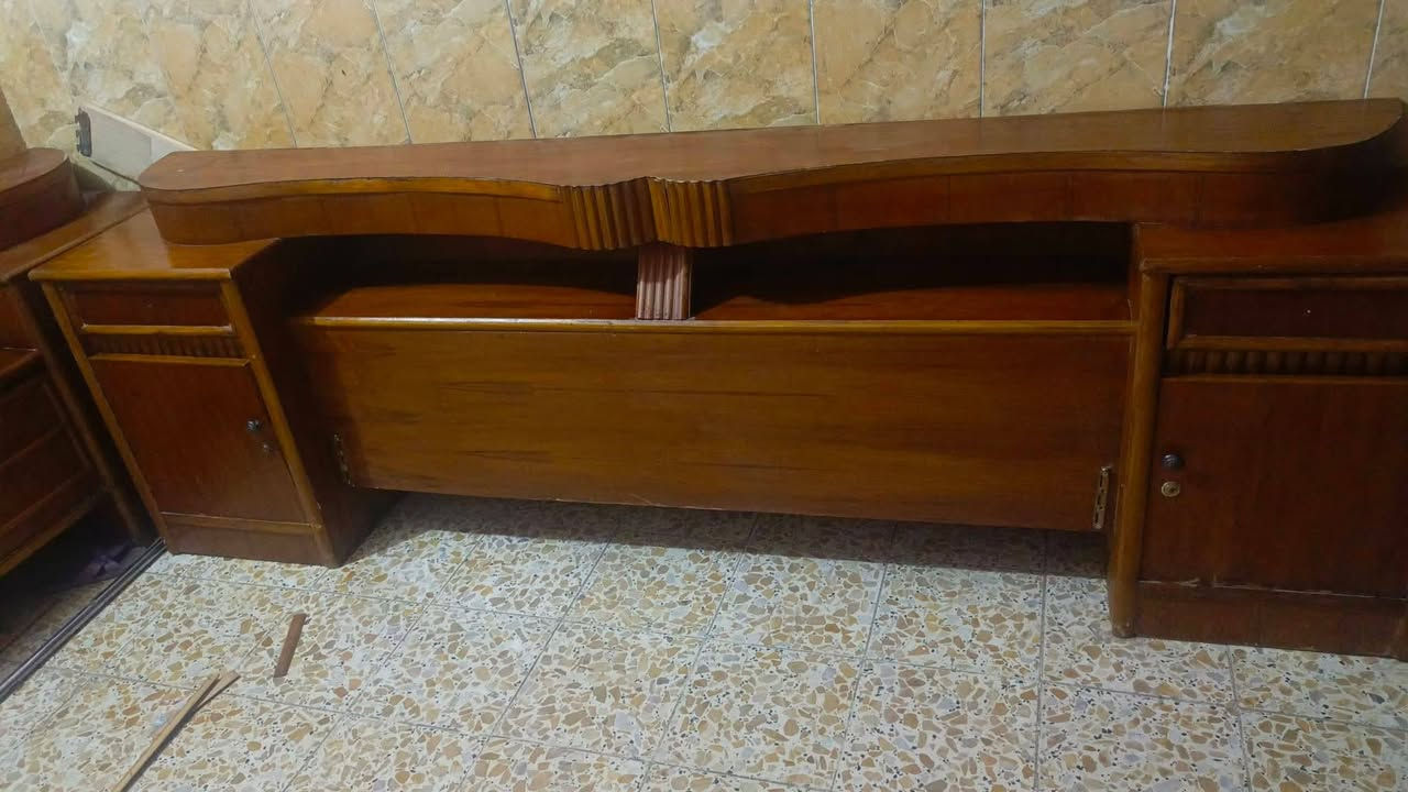 السلام عليكم   عدي غرف ه جربايه ملحق كامله ميز تواليد مرايه 
سعر 250 وبيه مجال


**إذا كنت صاحب هذا الإعلان وتريد حذفه لأي سبب، رجاءا أرسل رسالة إلى الدعم الفني**