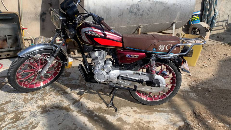 ماتۆڕە بۆ فرۆشت بە شە رتی هە موو شتک دەی فرۆشم شوین سلیمانی   *********** السليمانية, العراق
