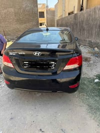 اكسنت امريكي • ٢٠١٧ • ضرر خلفي