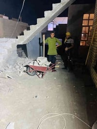 كادر عمل جاهز تصعيد مواد +تنضيف بيوت حدائق+ تفليش+ دفن نهري +نقل اثاث/...