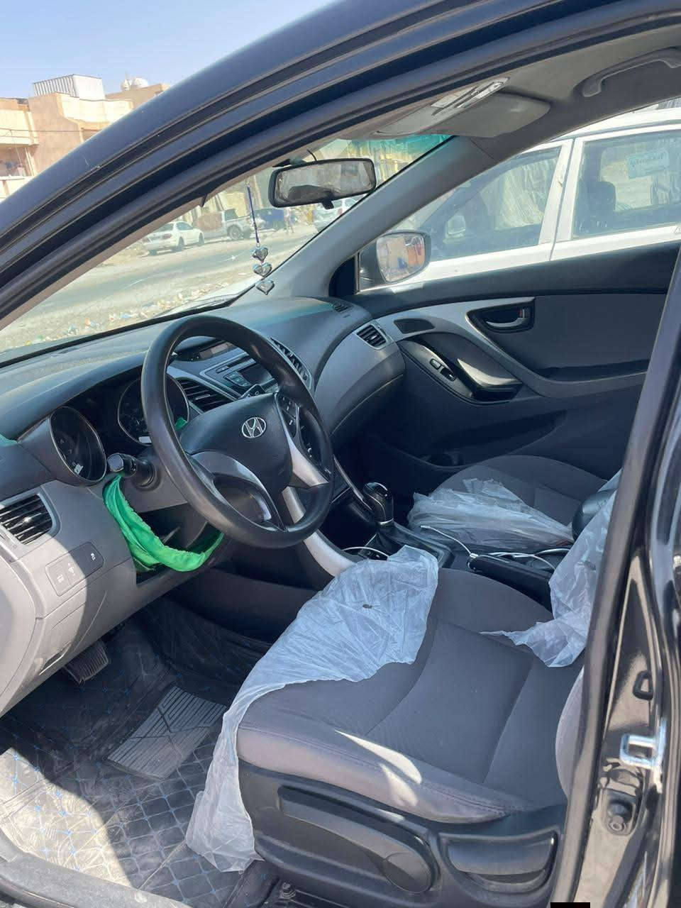 السلام عليكم مرخصه الادمن النترا 2016 وارد امريكي كفاله عامه مكاني بغداد لاستفسار الاتصال ***********
