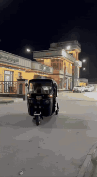 سلام عليكم تك تك  للبيع موديل ٢٣ رقم كربلا كفاله عامه . ***********
