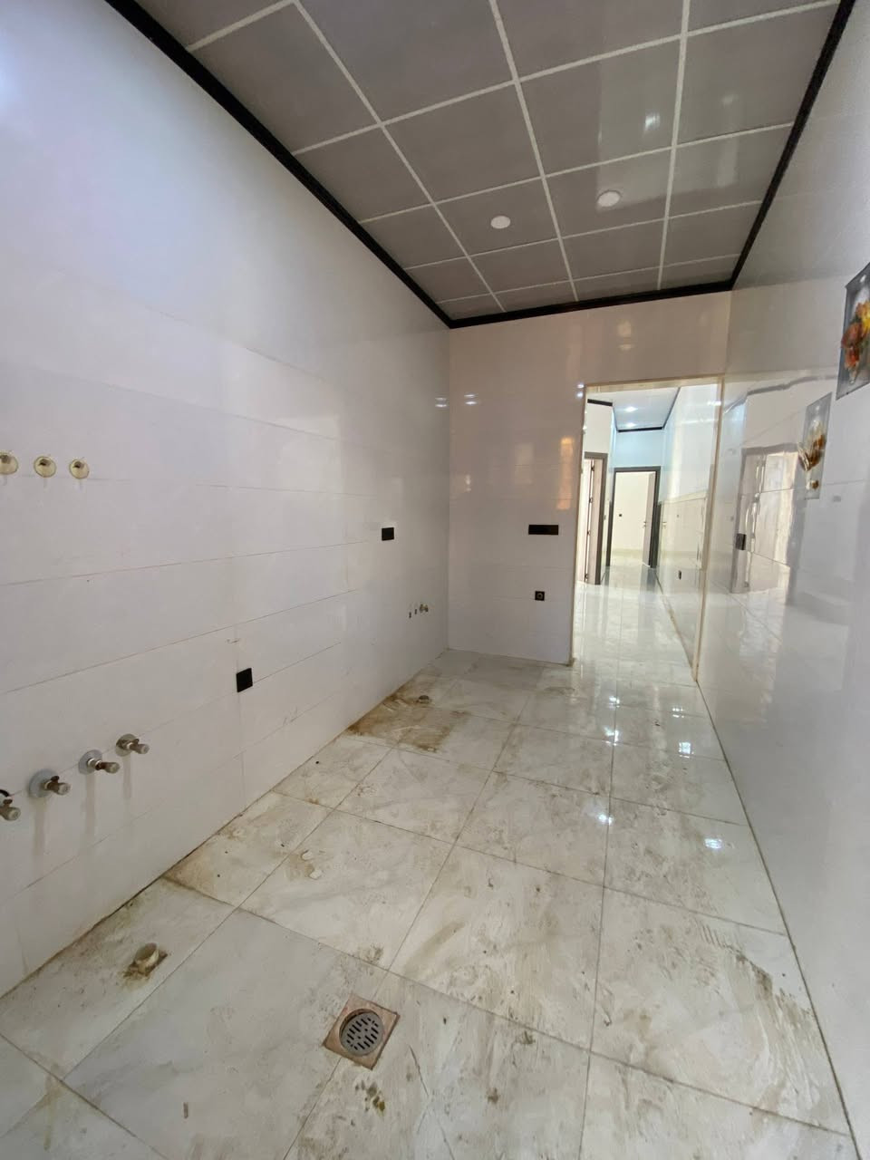 السعر 375 الف شهرياً
شقة للايجار طابق ثاني ( زيرو )
الموقع : حي السكر
المساحة : 150 متر
تتكون من غرفتين نوم وهول واستقبال ومطبخ وصحيات
نستقبل عروضاتكم في اغلب مناطق الجانب الايسر
لمعرفة كافة الاسعار يمكنكم الانضمام الى قناة التلكرام عبر الرابط ادناه : 

https://t.me/PillarsRealEstate

للاستفسار الاتصال على الارقام
***********                            ***********
