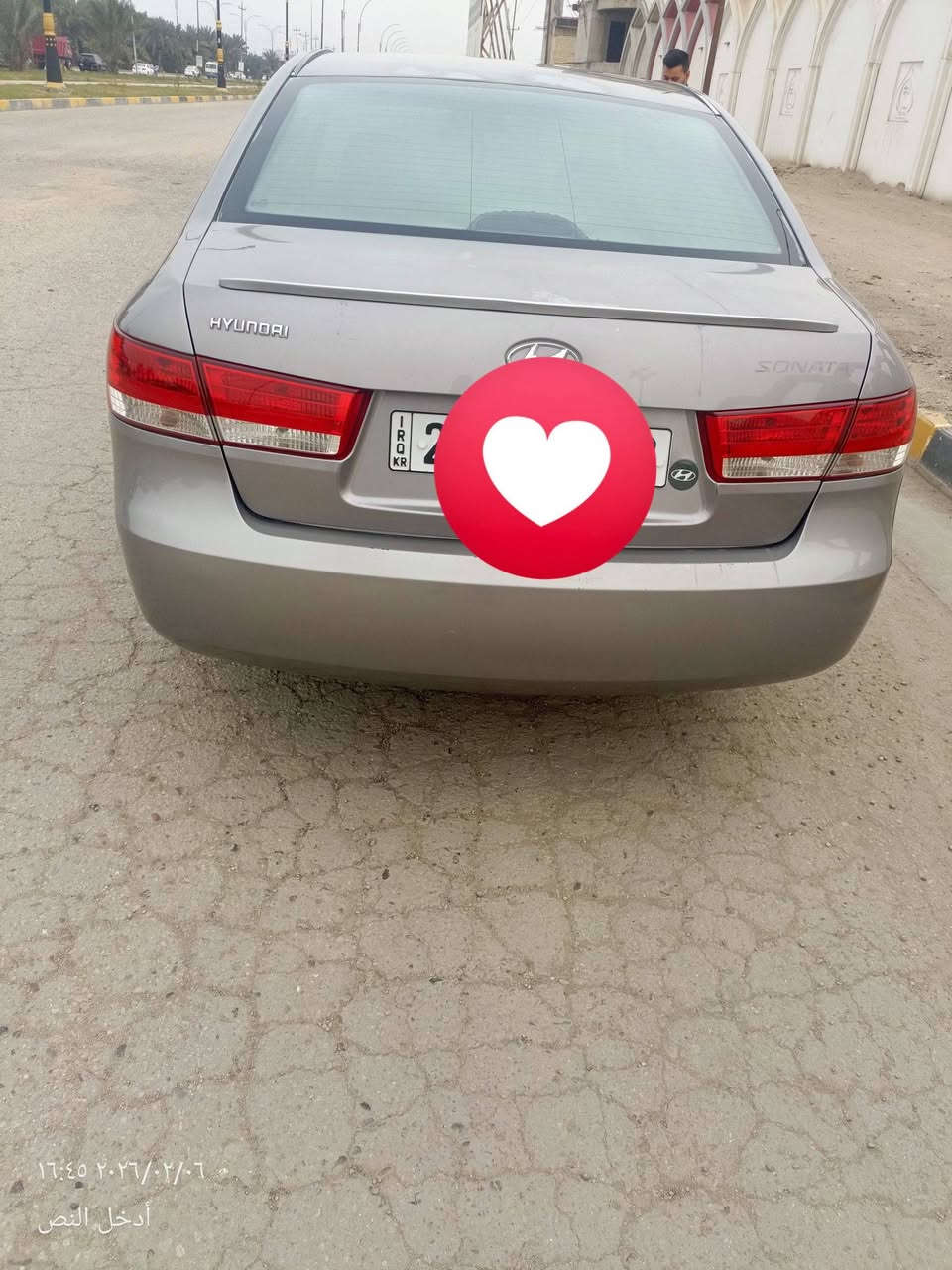 سلام عليكم. سوناتا موديل2006 خليجية 
محرك 2400 دوش بيها قطعتين صبغ بدون فتح والباقي مكفول ماشيه 298 الف 
سعر 100وبيها مجال
استفسار اكثر اتصل ***********
