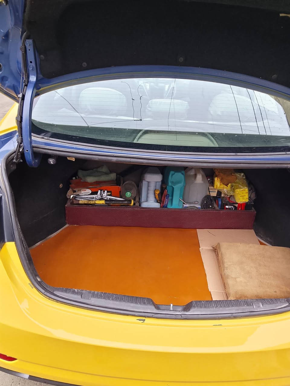 السلام عليكم 
النترا وارد امريكي  موديل 2015
حادثه جاملغ ايمن حادثه بامريكهه 
وبلعراق مبدل بنيد وباب سايق بدون دواخل نقصه فريز وتبريد 
العنوان بغداد غزاليه السعر 115بيها مجال بسيط رقم التلفون ***********
