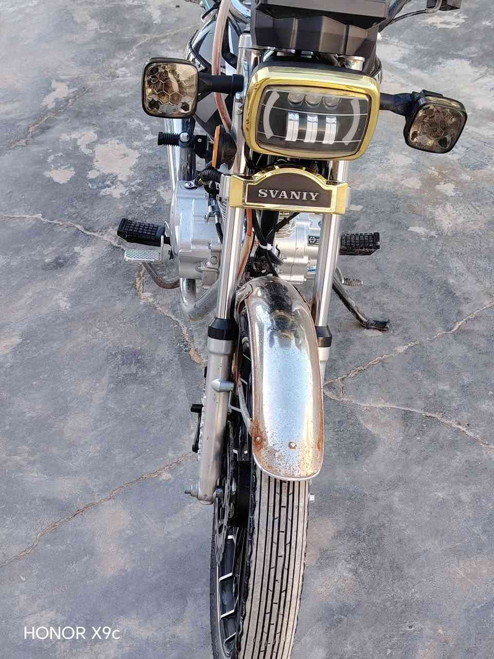 السلام عليكم يوجد موطور للبيع سافان موديل 2024 منفيس موجود شاشه شغاله ماطور حلو ومرتب اي عيب ما بي سعر 625وبي مجال  رقم الهاتف ***********
