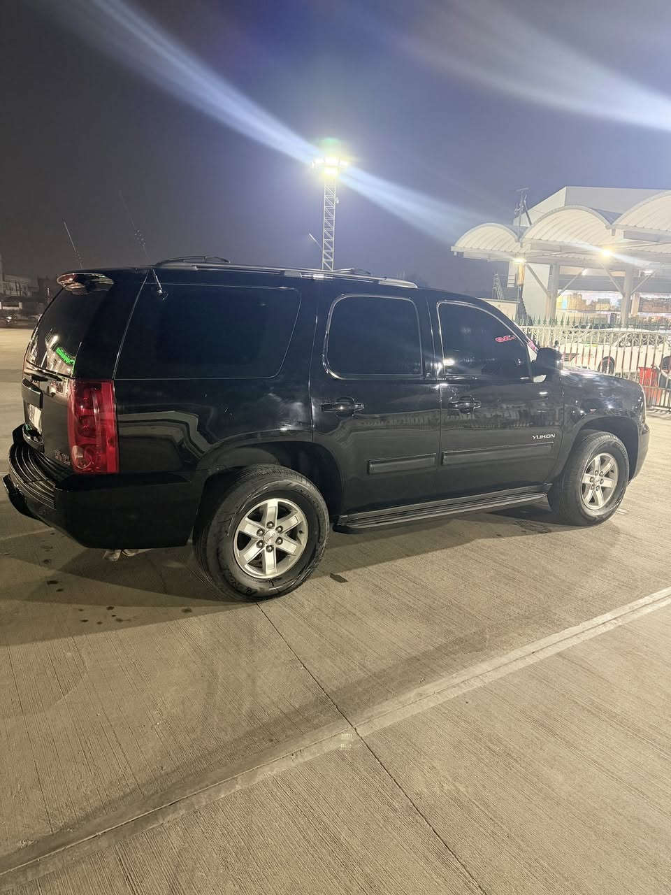 سلام عليكم يوكن2013خليجي رقم بصرة السياره جديده قطعه وحده صبغ باسمي تحويل مباشر السعر260وبيها مجال عنواني البصرة مامتواجد خاص اتصال فقط***********
