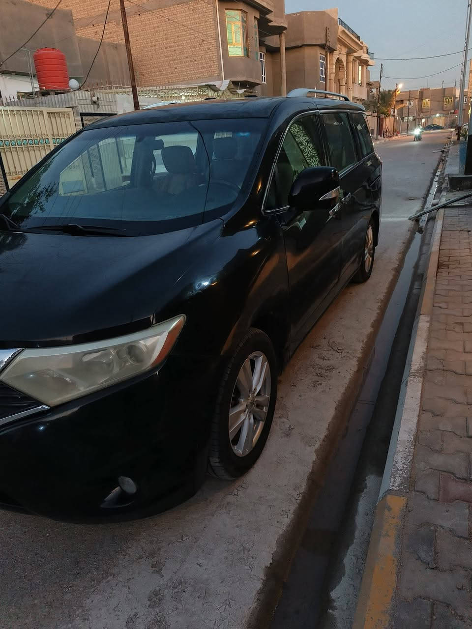 نيسان كويست 2013 فول LE
السيارة كاملة 
رقم بصرة جديد ، موجودة بالسماوة 
سعرها 105 وبيها مجال 

***********
