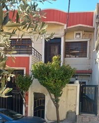 خانو بۆ فرۆشتن لەگەڕەکی هیوا بە نرخی زۆر گونجاو...       ٭ڕووبەری 150م...