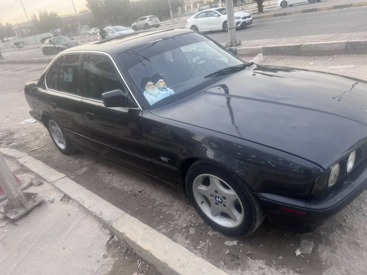 ‏سيارة بي أم دبليو 525 سيارة جديدة حداديه كير مكينه ع مشروطه كير عادي مراوس وبيع عنوان النجف مصبوغه جماليه سياره فتحه سلايت رقم كربلاء الماني
رقم موبايل ***********
