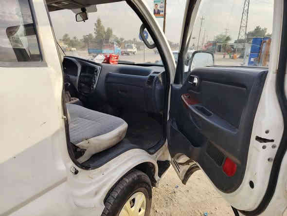 سلام عليكم كيه حمل للبيع ٣٠٠ تخم تاير بسمي شراي هذه رقمي *********** موديل٢٠٠٧
