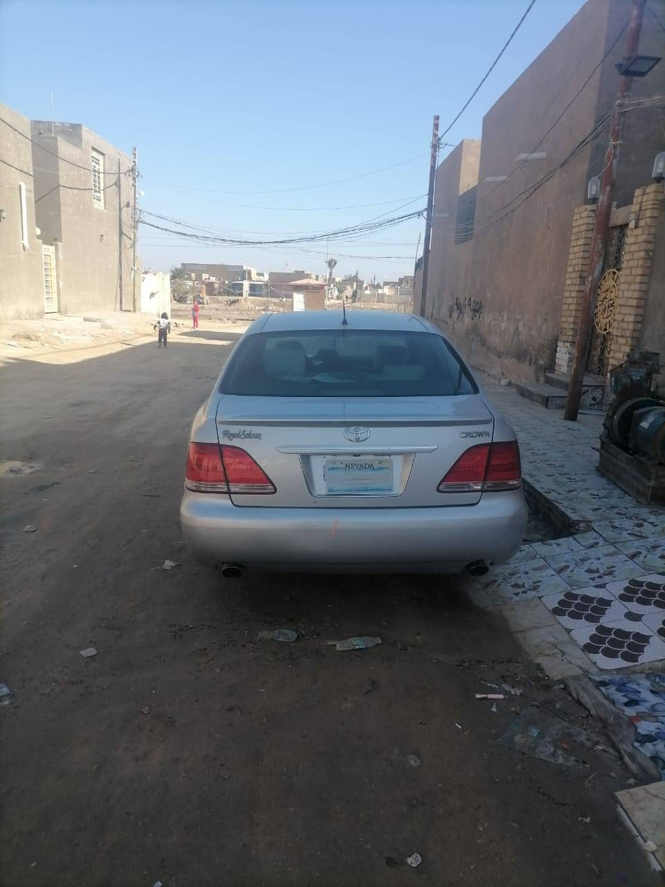 السلام عليكم
شاهينة 2005 السياره جديده 

كصه قمارة فقط فقط فقط 
ادوات 

كرستال اصل حداديه جديدة 

تخم تاير جديد 

السعر 65 وبيها مجال  مكان السيارة الديوانية

***********
