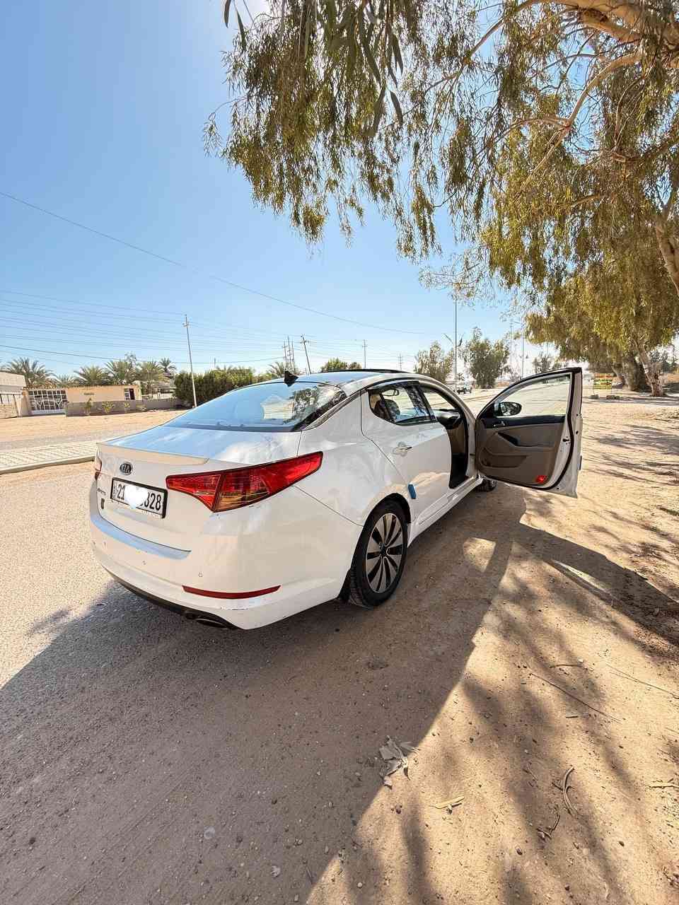 سلام عليكم
1 كيا اوبتما موديل 2011 خليجي 
2 مكينه 2000 دوش كير 6 نمر 
3 سيارة باسمي تحويل ثاني يوم رقم سليمانية دولي
4 فول مواصفات ما عدا البصمة دك جرس وره ال 120 
5 قطعتين صبغ + بارد خفيف
6 مكان السيارة شمال بابل الاسكندرية 
سعر 115 وبيها مجال 
الاستفسار على الرقم 
***********
