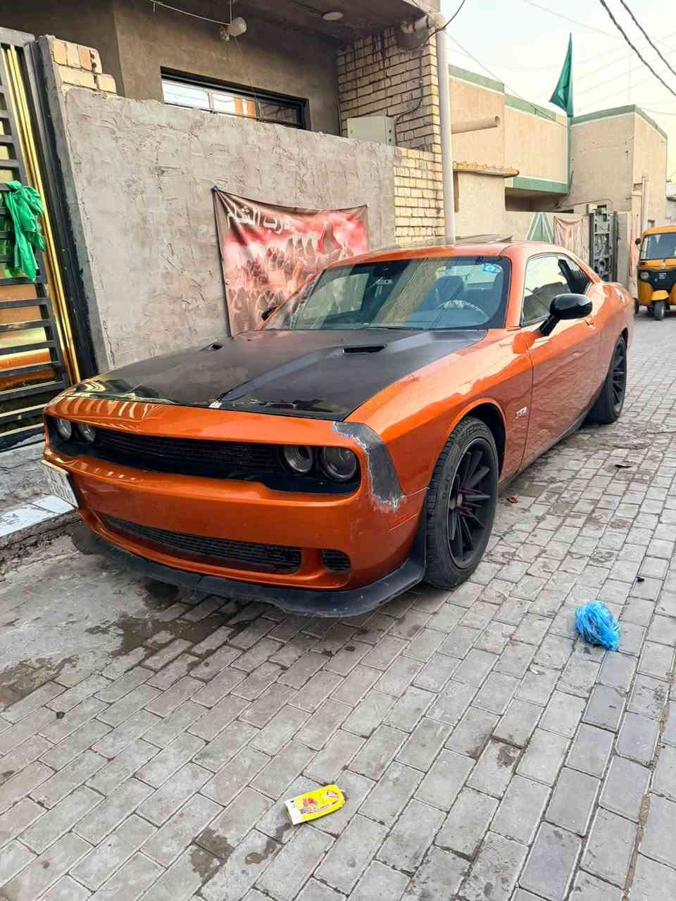 السلام عليكم 
للبيع: دودج جالنجر SXT 2011
​الرقم: بغداد إنكليزي (بإسمي والتحويل مباشر).
​المكان: بغداد - الحبيبية.
​السعر: 90 
​📞 للتواصل (واتساب): ***********
