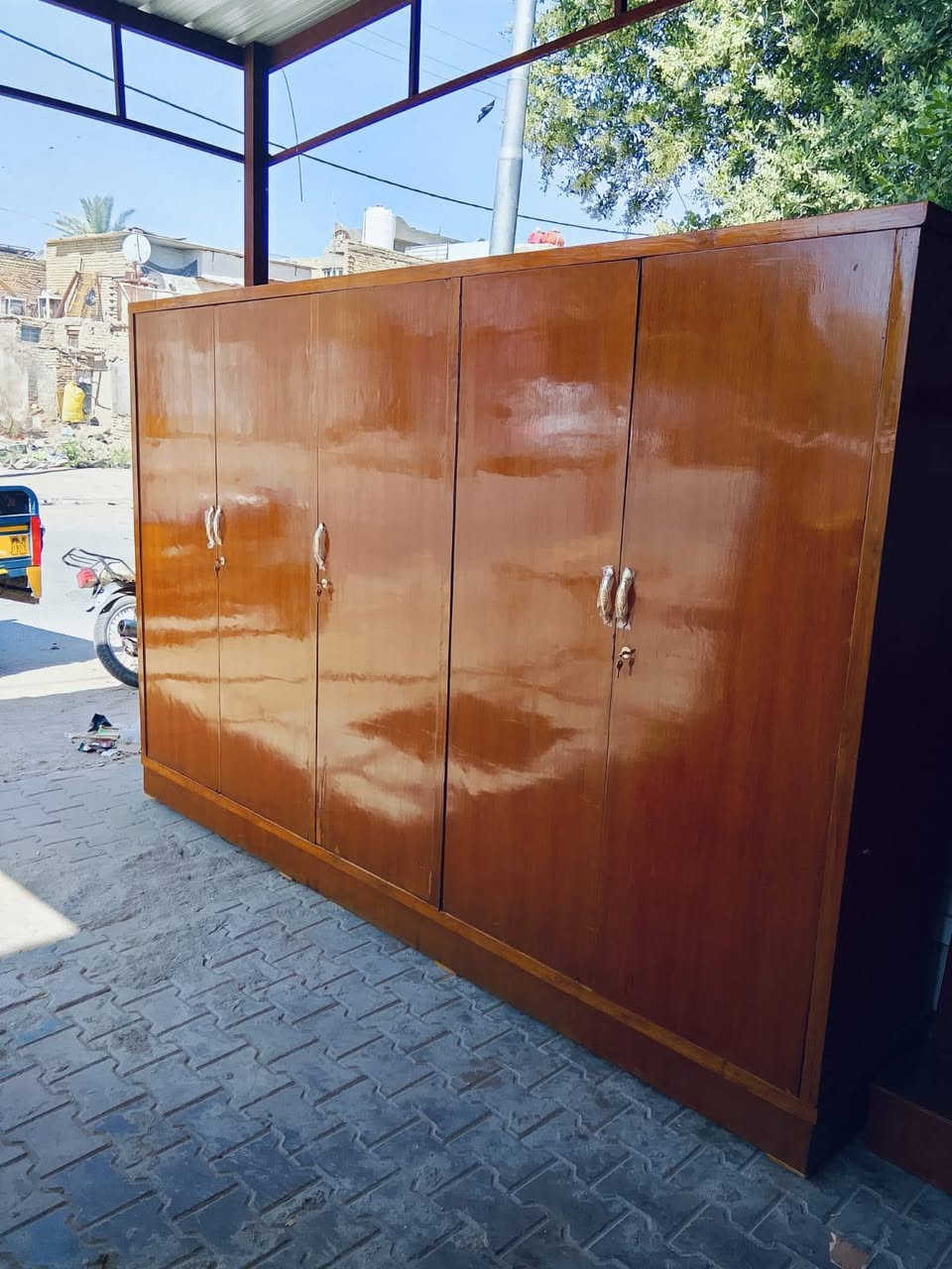 غرفه خمسه باب مستخدمه جاهزه صبغ وتلميع ويدات كله جديد للإستفسار اكثر مراسله الصفحه او الاتصال متوفر واتساب ***********
