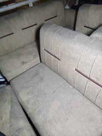 ديوان • بحاجة تنظيف • مستعمل