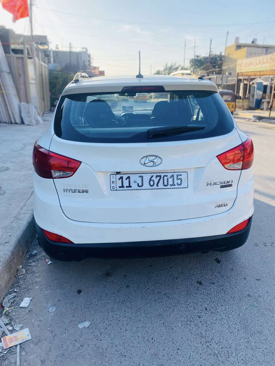 السلام عليكم توسان ٢٠١٠ شكل ال١١ امريكي فور ويل حادثهه جوه باب السايق مكينه ٢٤٠٠ دوش صدر جديد تايرات نضيفه رقم الانكليزي الجديد بسمي السياره يرادلهه ترتيب ابيع حزام فول مواصفات بانوراما تحكمات ستيرن تدفئة بالكشنات كشن السايق كهرباء فول عدا البصمه مكاني بغداد الشعب السعر ١١٠ 
***********
