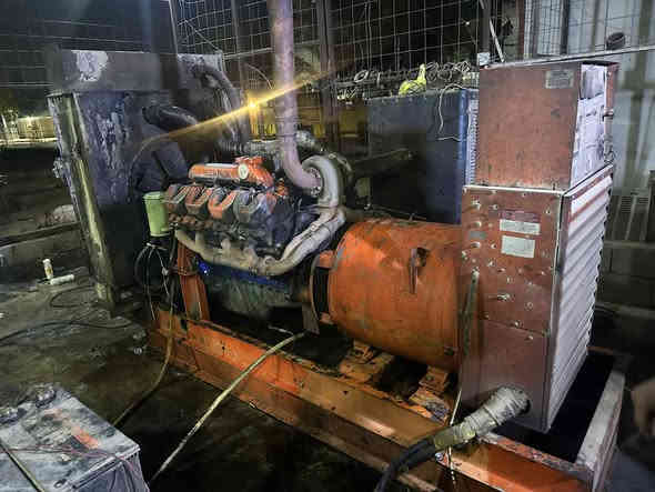 سلام عليكم 
مولد سكانيه 42 .01 راس توليد 350 سايس 10 سعر 75 مكان ديالى كنعان
للتواصل ***********
