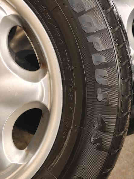 السلام عليكم
ويل AMG حجم 16 شرط حاوية ما ماشي بالعراق جديد جديد حاوية وياه تخم تاير جديد أبو الطير للبيع السعر 375 ألف وشرط تخم تاير جاي وياه مال حاوية مكاني بابل الحلة ***********
