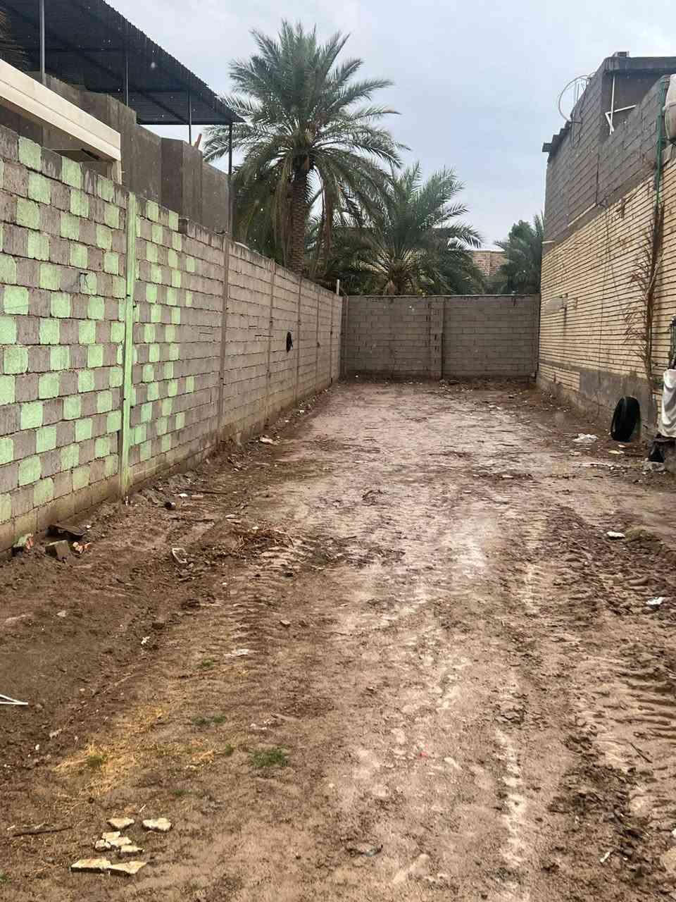 قطعه أرض في كربلاء مساحه 250م⛔️
عنوانها كربلاء منطقه الحر الصغير 
تصلح حسينية او دار سكن او مخزن 
طابو زراعي سند ٢٥
سعر القطعه / ٩٠ مليون فقط ⛔️
للإستفسار يرجى الاتصال على 
*********** (واتساب)
