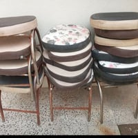 كراسي حديد • بدون ظهر • مقعد ١٢