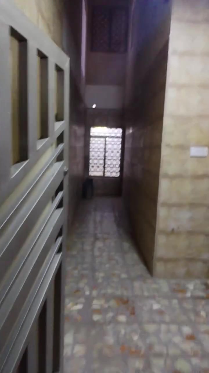 يعلن مكتب ركن الباديه للالعقارات عن بيع دار مساحه 115 واجه 10 متر نزال 15 متر ملك طابو صرف الموقع بغداد الجديده شارع المسبح خلف جامع ذات النطاقين الاستفسار الاتصال على الرقم ***********   واتساب مكتب ركن الباديه للالعقارات
