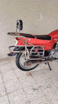 السلام عليكم
دراجه فيومه للبيع موديل  2012  أوراق دراجه كلش نظيفه كهربائيات سلف شغاله المكان واسط / قضاء الحي الشراي الاتصال على هذا الرقم *********** وآني خادم..
