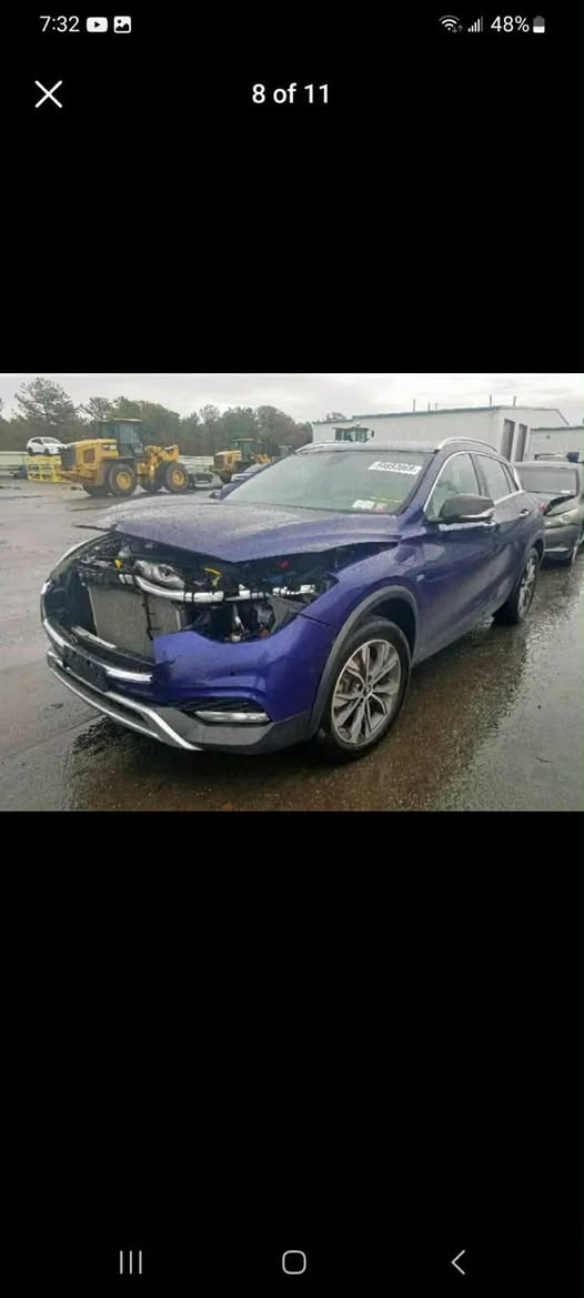 انفنتي qx30  2018

مكينة 2000 توربو 

كير 7نمر DCT

كشنات جلد كهرباء تدفئة 

بانوراما ثابتة

حساسات امامي خلفي 

مري شفط وقلاب ع البك

كامرة خلفية 

سماعات Bose

السيارة فور ويل 

كير مكينة شواصي مكفولات

كلشي بيها مرسيدس الكير والمكينة وكل غراضها مرسيدس

السعر140وبيها مجال 
للاستفسار ***********
