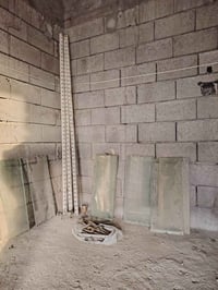 رفوف زجان للبيع السعر مناسب جدا اتصل 07807248519