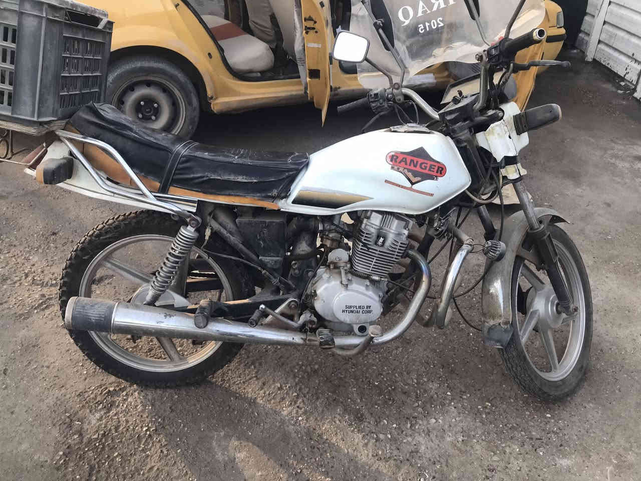 دراجه البيع  السعر ٢٥٠ مكاني بغداد جسر المثنئ رقم الهاتف  *********** نقصهة بس خللهلة بس كهربائيات
