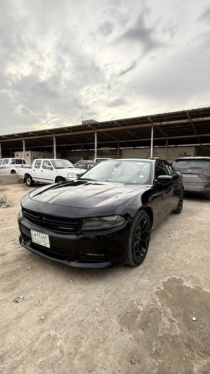 للبيع جارجر موديل 2016 أمريكي بيها ٣قطع رش صبغ رقم بغداد سياره جديده. محرك كير كله جديد سعر ١٥٥بيها مجال عنوان سماره الرميثه ***********
