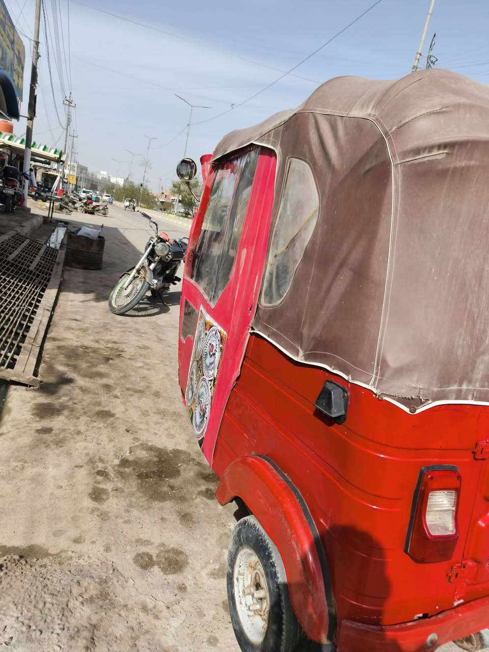 تكتك للبيع 
موديل 18 شهر 11
تكتك محرك خير من الله (لاتبخير لاتنقيص) 
للاستفسار اكثر ***********
السعر (4500) وبيه مجال للشاري
