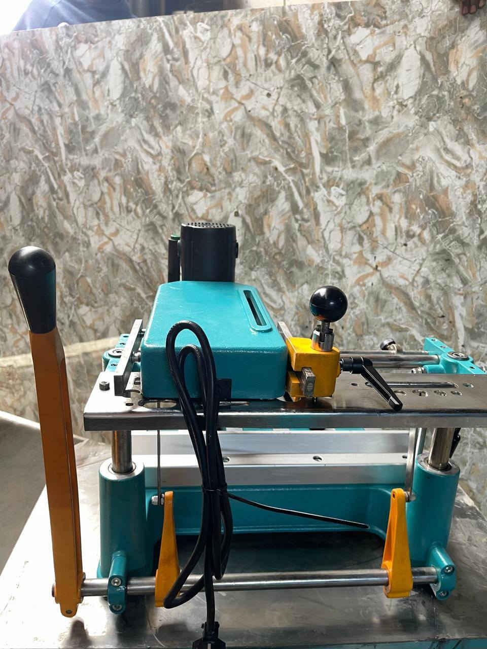 للبيع كيلون يلمز حيل نضايفه شرط الشغل مكاني موصل يوجد توصيل


**إذا كنت صاحب هذا الإعلان وتريد حذفه لأي سبب، رجاءا أرسل رسالة إلى الدعم الفني**