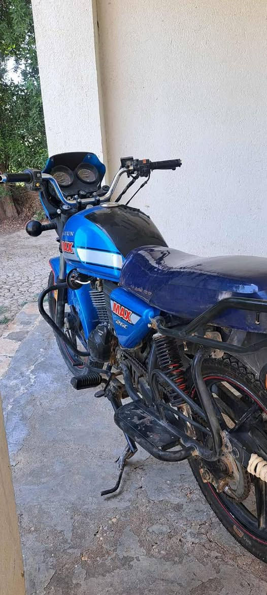 دايوان للبيع مديل 22 أوراق أصولي
المكان قضاء الرفاعي 
للاستفسار ***********
