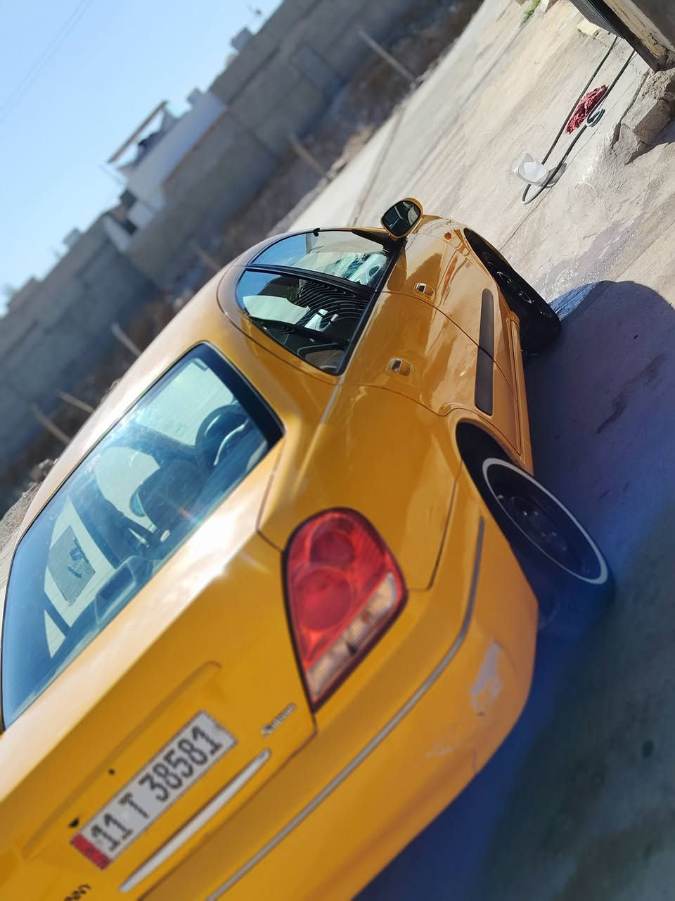 سلام علیکم نیسان سەنی یابانی مودیل 2009 سەنەوی دوو مانگی ماوە بەسەرچیت رەقەم بەغداد دوەلیە گیر تۆماتیک مەکینە سپی دەعمێ بچوکی هەیە لە پێشەوە بێ ناو گردن بەس بۆنید دواوەش جەمێکی بچوک نەگشتوتە حەوز واتا بێ داخل  تەبرید بەس غازی ئەویت بێ کێشە سەیارەکە پاک و جوانە هیلاک نەبوە بێ مەسرف سعریشی 100 مەجالێکی کەم ***********
