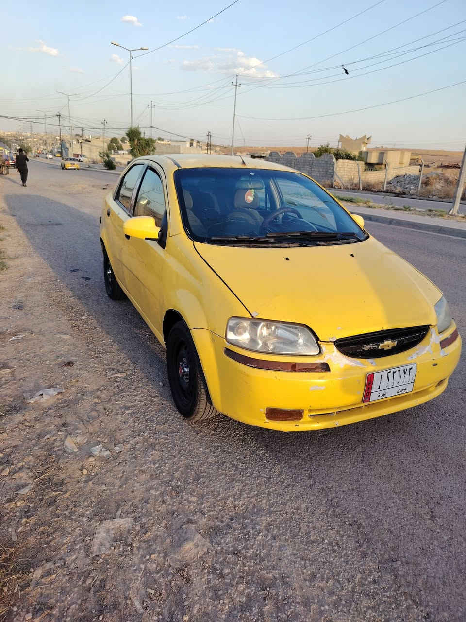 السلام عليكم اڤيو امريكي 2006
رقم نينوئ صاحب الشرعي الموصل الايمن حي التنك 
الضرر تلقيطات بيها معجون بدون دواخل 
تخم تاير نضيف طخم امامي وخلفي نضيف 
كير ومحرك نضيف كير عادي 
السعر 25قفل رقم الهاتف ***********

