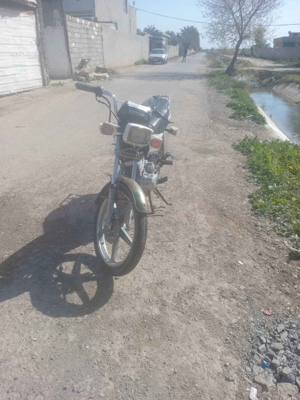 سلام عليكم دراجة البيع دراجة جاهزه وراق كامله من كلشي موديل 19مكينه ناعمه سعر 350وبيه مجال 8وهاذ رقم ***********
