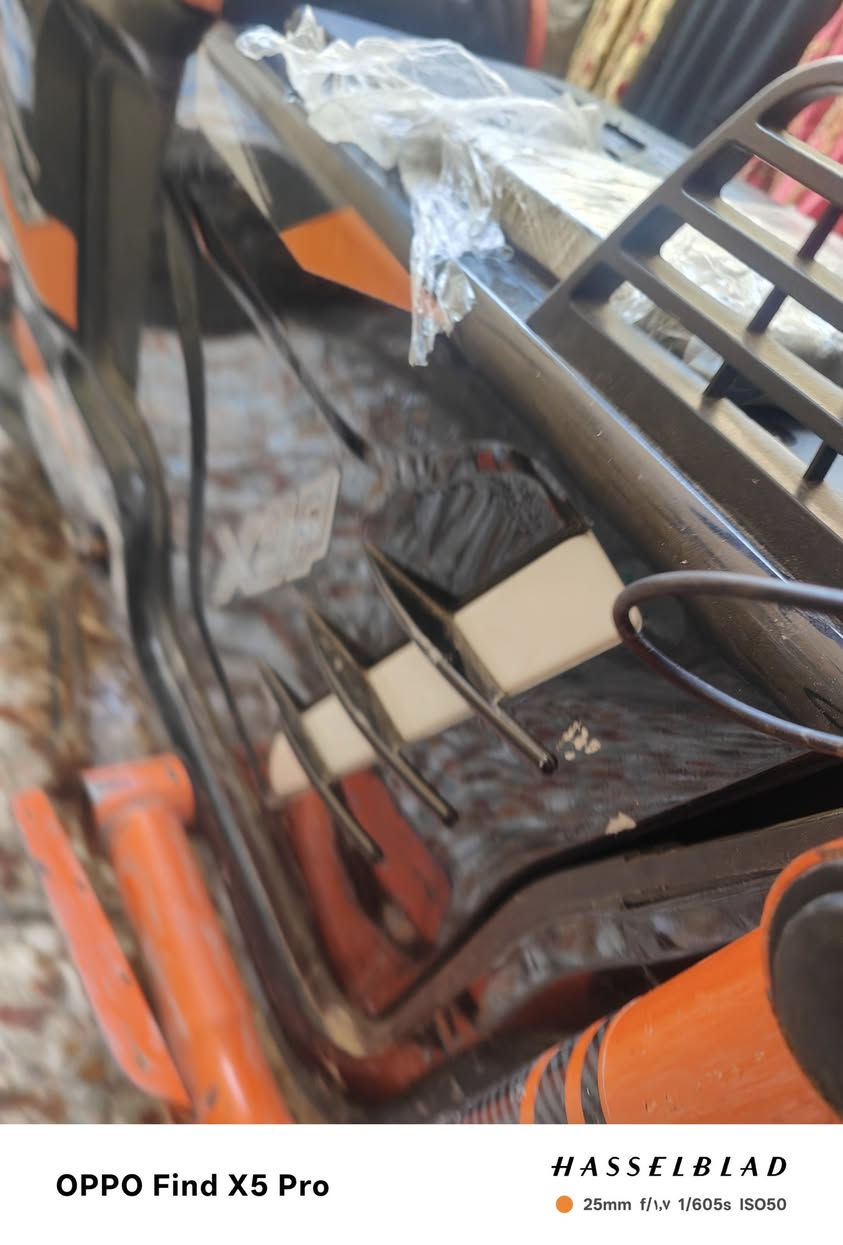 سلام عليكم اكس 900 البيع 5بطاريات 33مبير الملف 2000 دراجة نضيفة وجاهزة  مكان دراجة البصره القبله حي القائم السعر 450وبيهة مجال الشراي       ***********
