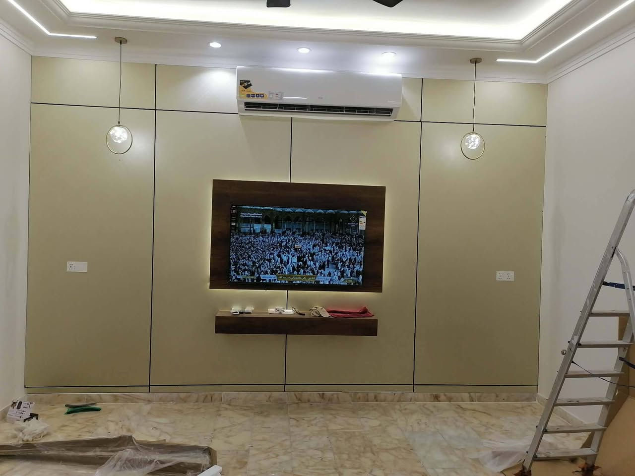 تم تنفيذ 

احدث وارقى التصاميم والابداعات في عالم الديكورتصاميم رائعه وجديده اختار الديكور وعلينا التنفيذ مع 
                       (كرار للديكور )

عليك الاختيار وعلينا التنفيذ 

♦️ديكورات داخلية👇
(جبس بورد-سحبات-
♦️ورق  جدران __ تغليف 

للاستفسار يرجى زيارة الصفحة ومراسلتنا على الخاص..
او الاتصال على ارقام  
*********** 
                                                       

 #جبس_بورد  #تغليف_سقوف_والجدران #تغليف_جدران #ورق_جدران
