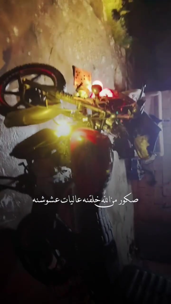 سلام عليكم دراجه بوكسر موديل 2022شهر 11 بيه تبخير بس مكينته مامفتوحه و الله شاهد مكينه خرسه السعر مليونين 300 وبيه مجال @ *********** رقم الهاتف  متواجد خط واتساب رقم بغداد
